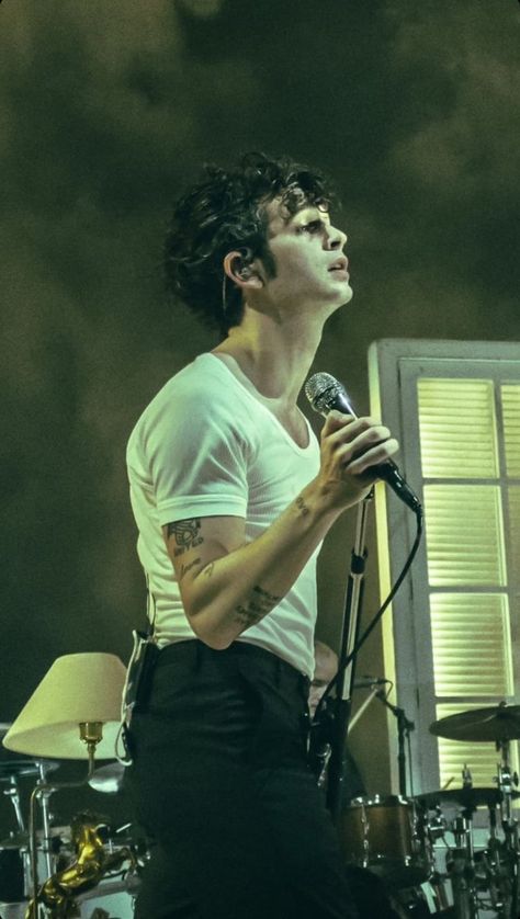 Matty 1975, Matthew Healy, Matt Healy, Matty Healy, The 1975, Great Bands, My Vibe, Cool Bands, Celebrity Crush