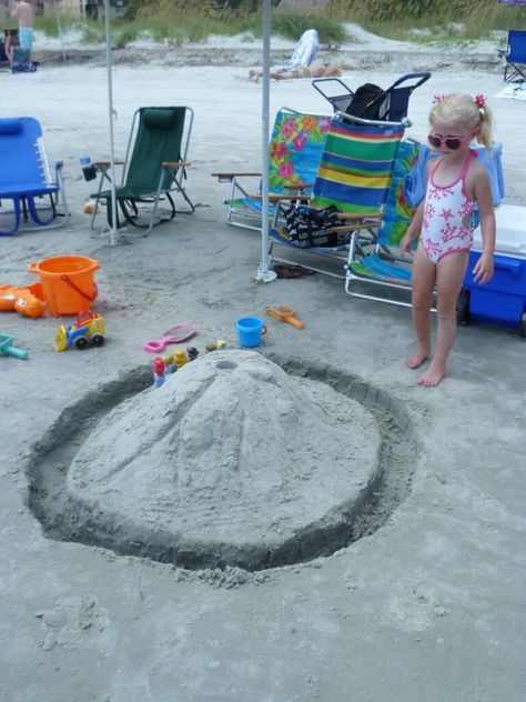 Easy Volcano, Beach Activity, Volcano Experiment, Thailand Activities, Koh Samui Beach, Beach School, Beach Week, Family Beach Trip, Beach Games