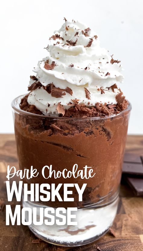 Whiskey Food Recipes, Whiskey Dessert Recipes, Pub Desserts, Chocolate Chip Mousse, Whiskey Desserts, Homemade Booze, Pudding Recept, Whiskey Chocolate, Bourbon Recipes