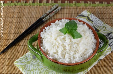 Lemongrass Coconut Rice Cocunut Rice, Lemongrass Rice, Garlic Rice Recipe, Thai Coconut Rice, Garlic Rice Recipes, Basmati Rice Recipes, Lemongrass Paste, Coconut Rice Recipe, Recipe For Dinner