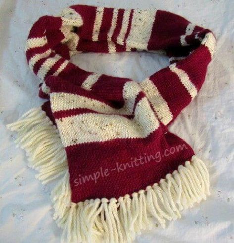 Stockinette Stitch Knit Scarf That Wont Curl Stockinette Stitch Scarf, Cozy Crafts, Knit Scarf Pattern, Round Knitting, Knit Scarfs, Knitted Scarves, Simply Knitting, Holiday Knits, Scarf Knitting