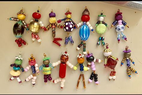 Bead People, Seed Bead Crafts, Beads Craft Jewelry, Bead Charms Diy, Beaded Crafts, Diy Crafts To Do, Funky Jewelry, Crafts For Girls, Fun Diy Crafts