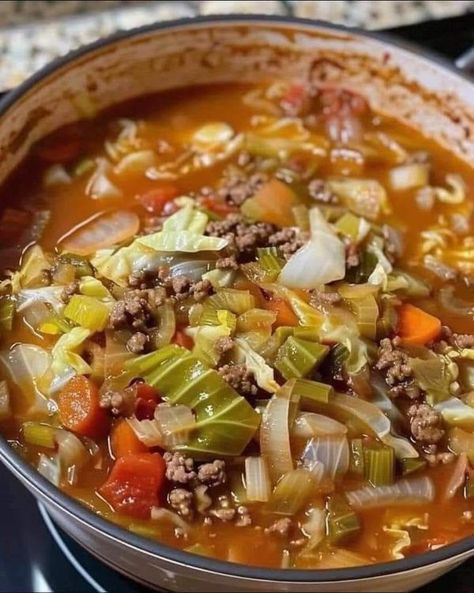 Barbara O'Neill Healthy Recipes | Cabbage Soup | Facebook Simple Cabbage Soup, Deconstructed Cabbage Rolls, Recipes Cabbage, Easy Cabbage Soup, Cabbage Soup Recipe, Quick Soup Recipes, Quick Soup, Lipton Onion Soup Mix, Cabbage Roll