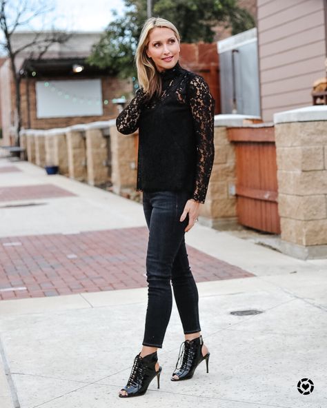 Lace Sweater Outfit, Black Lace Top Outfit, Black Top Outfit, Black Lace Sweater, Buttons And Bows, Floral Lace Top, Lacey Tops, Bodysuit Tops, Floral Lace Tops