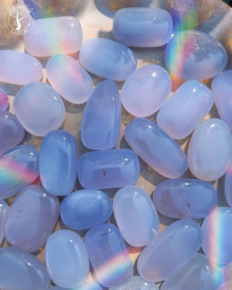 Element Spirit, Crystal Vibes, Aquarius Pisces, Pretty Rocks, Cool Rocks, Blue Chalcedony, Heart And Mind, Line Patterns, Crystal Collection