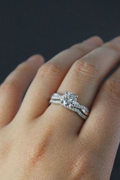 Engagement Rings Twisted, Cute Engagement Rings, Pave Diamond Band, Future Engagement Rings, Antique Engagement Ring, Moissanite Engagement Ring Solitaire, Princess Cut Engagement Rings, Dream Engagement Rings, Classic Engagement Rings