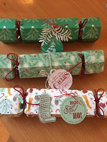 Crafty Stamping: ENVELOPE PUNCH BOARD - CHRISTMAS CRACKERS - Envelope Punch Board Christmas Crackers, Scoring Board Projects, Diy Christmas Crackers Template, Candy Crackers, Paper Crackers, Diy Crackers, Envelope Punch Board Projects, Diy Christmas Crackers, Gift Box Punch Board