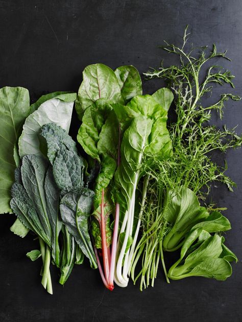 Leafy Green Vegetables, Eat More Veggies, Food Safety Tips, Different Types Of Vegetables, Grilled Meats, How To Wash Vegetables, Toast Toppings, Types Of Vegetables, Stronger Immune System