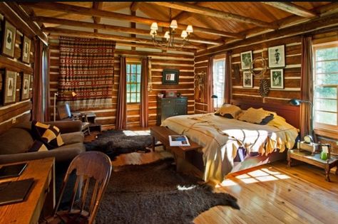 Log Cabin Bedroom, Log Cabin Interior Design, Cabin Homes Interior, Dunton Hot Springs, Cabin Interior Design, Lake Retreat, Log Cabin Interior, Small Log Cabin, Rustic Log Cabin