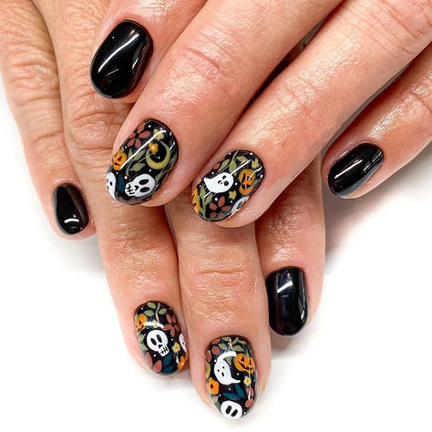 Halloween Press on Nails Square Short Fake Nails with Ghost Pumpkin Skull Flower Designs Black Nails Press ons Glossy Glue on Nails Full Cover Artificial Stick on Nails for Women 24 Pcs Cartoon Nails, Black Ghost, Halloween Press On Nails, Short Press On Nails, Nail Art Glitter, Nagel Tips, Fake Nails With Glue, Nail Forms, Halloween Nail