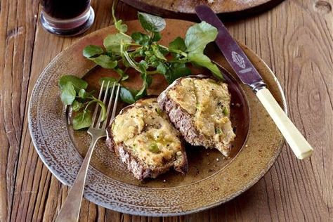 Paul Hollywood's Irish rarebit recipe Irish Rarebit, Irish Rarebit Recipe, Rarebit Recipe, Irish Cheese, Snack Meals, Welsh Rarebit, Irish Cooking, Welsh Recipes, Irish Cuisine