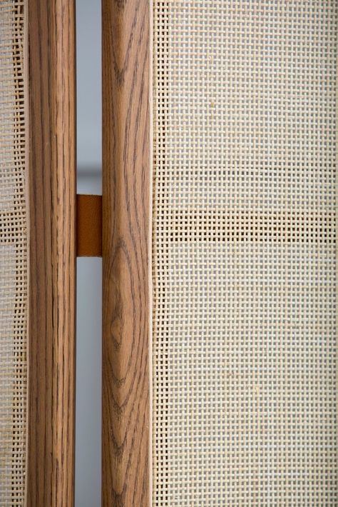 Folding Screen Room Divider, Casa Country, Cane Furniture, Folding Screen, Partition Wall, Folding Doors, Closet Design, Cafe Interior, Decoration Design