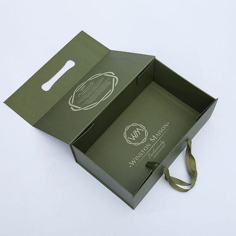 Suit Box Packaging, Shawl Box Design, Packaging Storage Ideas, Pembungkusan Kotak Selendang, Shawl Box Packaging, Kotak Pembungkusan Selendang, Carton Box Design Packaging, Luxury Gift Box Design, Box Branding Packaging