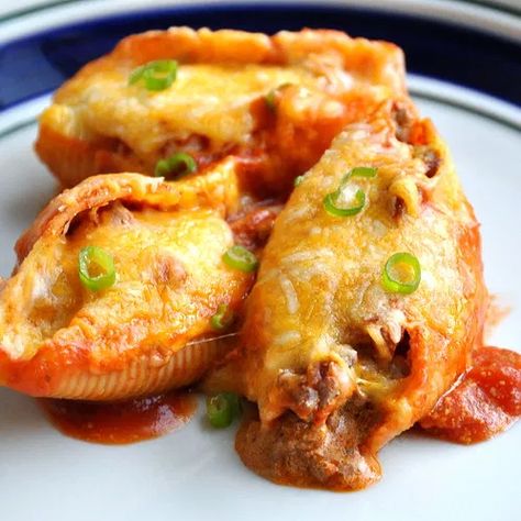 Mexican Stuffed Shells, Pasta Casseroles, Chef Restaurant, Resep Pasta, Vegan Chef, Diner Recept, Pasta Fatta In Casa, Stuffed Shells Recipe, Mexican Foods