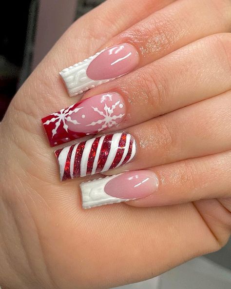 Xmas Nail Art, Red Christmas Nails, Cute Christmas Nails, Easy Nails, Christmas Gel Nails, French Tip Acrylic Nails, Christmas Nails Acrylic, Xmas Nails, Nailed It