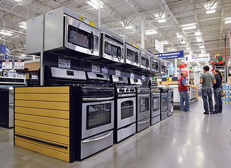 Plan Your Kitchen Remodel at a Big-Box Store - Consumer Reports Lowes Kitchen Island, Wood Look Tile Floor, Contemporary Kitchen Cabinets, Kitchen Table Bench, Home Appliance Store, Stainless Steel Kitchen Appliances, Laundry Room Remodel, Bar Sink, Apartment Kitchen