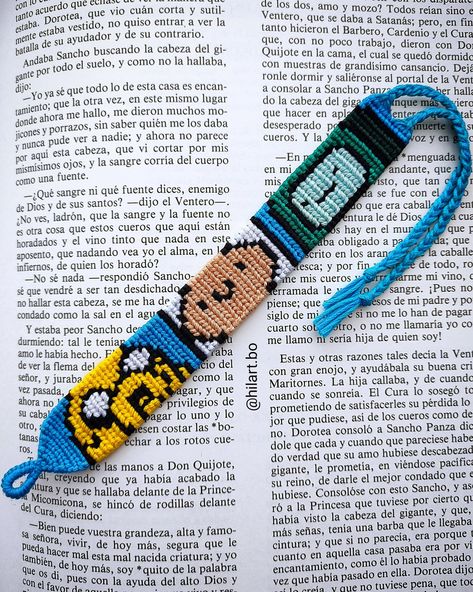 Marvel Jewelry, String Bracelet Patterns, Funny Embroidery, Braided Bracelet Diy, Friendship Bracelet Patterns Easy, Make Friendship Bracelets, Pixel Crochet, Bracelet Craft Diy, Bead Charms Diy