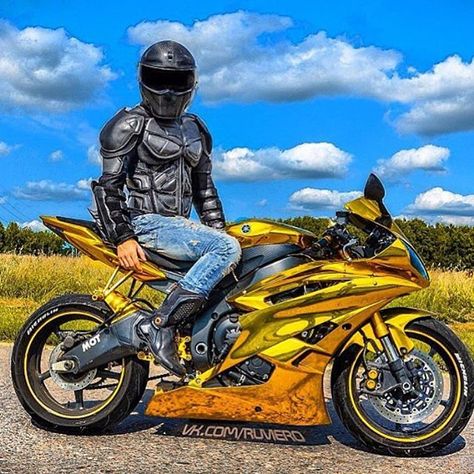 Gold chrome R6! @ruviero Custom Sport Bikes, Moto Cross, Bmw S1000rr, Sports Bikes Motorcycles, Moto Bike, Cool Motorcycles, Bike Lovers, Motorcycle Gear, Motorcycle Girl