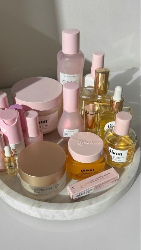 Hair Perfume, Hair Routine, Beauty Must Haves, Makeup Essentials, Skin Care Essentials, Just Girly Things, Korean Skincare, Skin Care Products, Korean Beauty