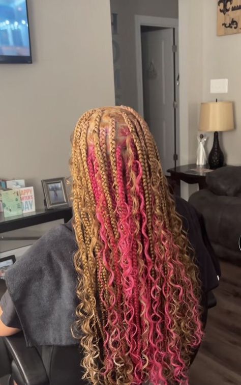 Pink And Blonde Boho Braids, Natural Braids With Curls, Ginger And Pink Braids, Layered Haircuts Wavy Hair, Blonde Peekaboo Braids, Party Hairstyles For Women, Pink And Blonde Braids, Blonde Peekaboo, Peekaboo Braids