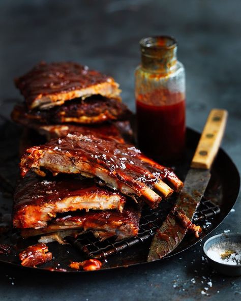 Bbq Food Photography Styling, Bbq Ribs Photography, Ribs Food Photography, Ribs Photography, Bbq Photography, Grill Ribs, Rib Sandwich, Restaurant Images, Sport Bar