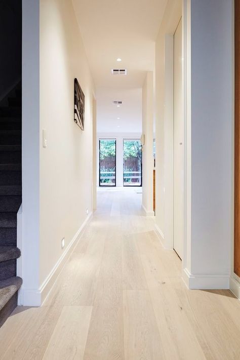 Continuous Flooring Throughout House, Light Beige Flooring, Light Timber Flooring, Washed Oak Flooring, Light Oak Flooring, White Wash Oak Floor, Wide Plank White Oak Floors, Light Flooring, Light Flooring Living Room