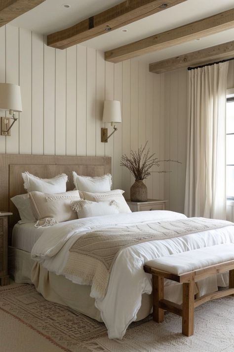 Modern Farmhouse Interior Design Bedroom, Traditional House Bedroom, Modern Farm Bedroom, Modern Farm House Bedroom, Modern Farmhouse Master Bed, Farmhouse Bedroom Aesthetic, Modern Rustic Bedroom Decor, Mediterranean Bedroom Ideas, Modern Farmhouse Bedrooms