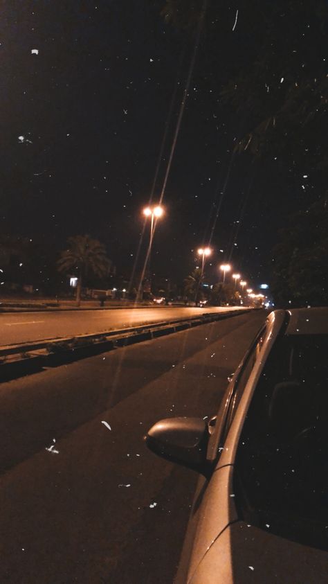 Aesthetic Road Pics, Night Road Pics, Car Travel Snap, Night Road Snap, Night Vibes Aesthetic, Spotify Wallpapers, Filter Wallpaper, Snap Aesthetic, Night Road