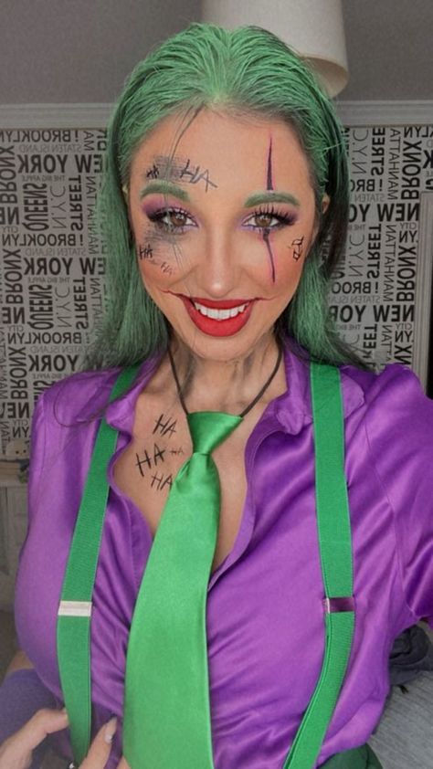 Women’s Fancy Dress Costume, Cute Joker Costume, Women Joker Makeup, Girl Joker Costume Halloween, Joker Costume Diy Female, Jared Leto Joker Costume Female, The Joker Women Costume Ideas, Diy Female Joker Costume, Joker Costume Girl Outfit