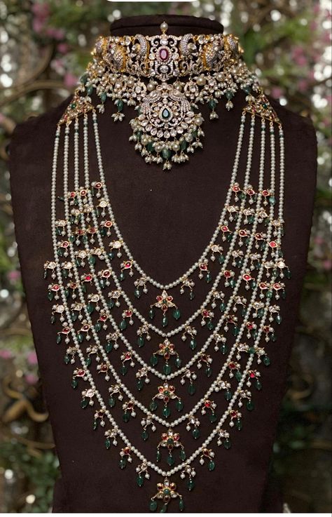 Sathlada Jewellery Indian Weddings, Satlada Necklace Gold, Sathlada Jewellery, Layered Necklaces Gold Indian, Neck Pieces Jewelry Indian, Satlada Necklace, Jwellary Design, Vintage Indian Jewelry, Indian Gold Jewellery Design