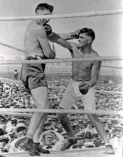 Jack Dempsey - Uncyclopedia, the content-free encyclopedia Rocky Marciano, Jack Dempsey, Boxing Images, Boxing Ring, Heavyweight Boxing, Boxing History, Professional Boxer, Boxing Champions, Combat Sport