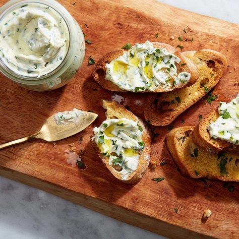 Homemade Cheese Spread With Garlic and Herbs Ricotta Appetizer, Italian Cookbook, Whipped Ricotta, Savory Treats, Country Bread, Boursin Cheese, Grilled Bread, Dinner Plans, Midnight Snack