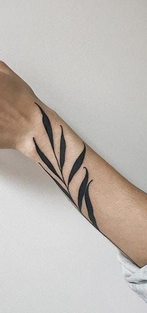 Blackwork Leaves Tattoo, Black Leaf Tattoo, Black Leaves Tattoo, Leaf Tattoo Arm, Leaf Arm Tattoo, Tattoos Leaves, To Do Tattoo, Floral Sleeve Tattoo, Auto Tattoo