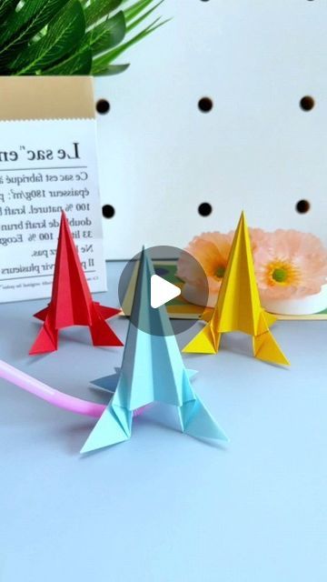 How To Make Rocket With Paper, How To Make Paper Rocket, Paper Rockets For Kids, Flying Paper Crafts, Rocket Paper Craft, Paper Rocket Craft, Rocket Diy, Rocket Ship Craft, Paper Rocket