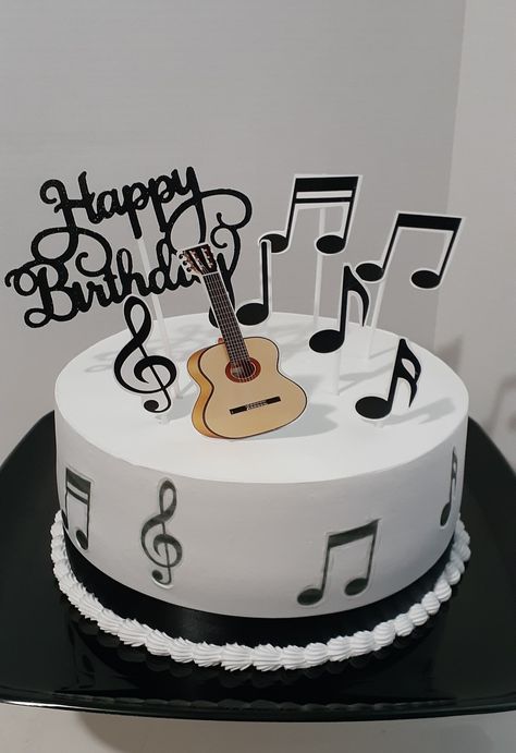 Music Cake For Men, Cake For Musician, Guitar Cake Ideas Birthday, Music Cake Ideas For Men, Music Cake Ideas, Simple Anniversary Cakes, Guitar Birthday Cakes, Bolo Musical, 26 Birthday Cake