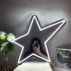 Sqiggle Mirror, Y2k Small Room Ideas, Room Aesthetics Ideas, Y2k Room Ideas Aesthetic, Cool Mirrors Bedroom, Star Themed Room Aesthetic, Star Room Ideas, Iconic Room Decor, Room Y2k Aesthetic