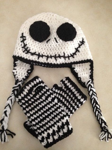 Jack Skellington hat and wristers Crochet Character Hats, Crochet Skull, Flap Hat, Crocheted Hats, Ear Flap Hats, Crocheted Hat, Halloween Crochet Patterns, Crochet Winter, Crochet Gloves