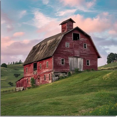 Beautiful Country, Red Barn Photos, Red Farmhouse, Barn Wall Art, Barn Pictures, Big Country, Farm Photography, Country Barns, Farm Scene