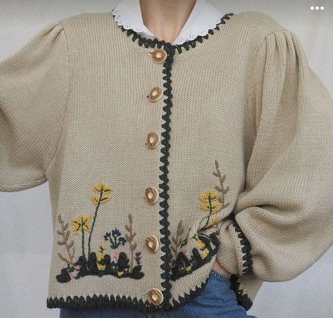 Recipes Cottagecore, Cottagecore Outfit Ideas, Cottagecore Aesthetic Clothes, Aesthetic Clothes Men, Daisy Sweater, Cottagecore Sweater, Cottagecore Outfit, Christmas Easy, Grandma Sweater