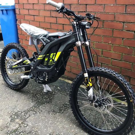 BRAND NEW 2022 Off-Road Sur ron in Black ▪️0 Miles ▫️Newest version out ▪️New Comfier Seat ▫️New 2 Pot Brakes ▪️KKE Forks ▫️Top Speed: 47 MPH ▪️Comes With Two Keys ▫️Charger ▪️All Paperwork 📌£2900 🔹Nationwide delivery #rkay #surron #surronlightbee #mx #electric #enduro #bikelife #wheelie #bikemafia #kke #kkkkk #black #offroad #explore #explorepage #exploremore #exploreindonesia #exploreeverything #famous #brand #new #manchester #tiktok #reels #reelsinstagram Sur Ron, Electric Dirt Bike, Dream Bike, Dirt Bikes, Bike Shop, Bike Life, Dirt Bike, Electric Bike, Off Road