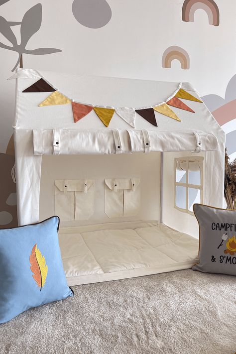 Kids Play Houses, Tent House For Kids, Play Castle, Playhouse Tent, Kids Indoor Play, Scandinavian Home Design, Small Playroom, Kids Tent, Tent House