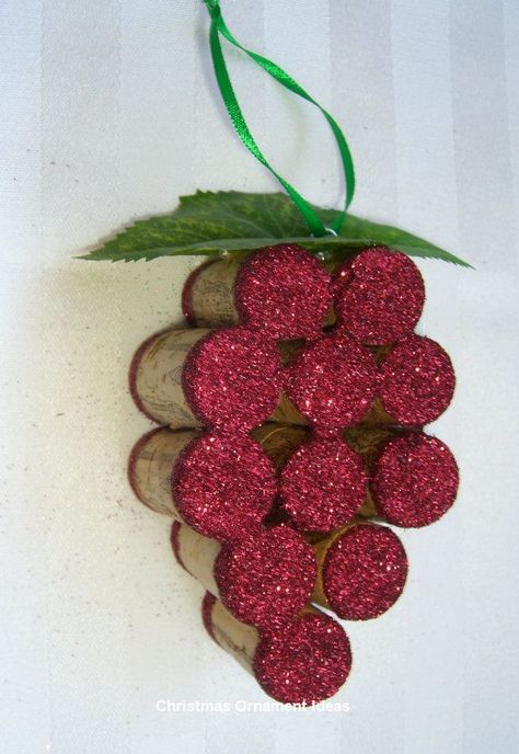 Diy Cork, Wine Cork Projects, Recycled Wine Corks, Wine Cork Ornaments, Wine Cork Diy, Wine Cork Art, Cork Ornaments, Cork Projects, Wine Craft