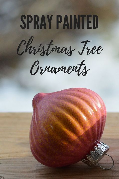 Update your old Christmas ornaments using spray paint and glitter for a unique and colorful Christmas tree Spray Paint A Christmas Tree, Paint A Christmas Tree, Old Christmas Ornaments, Old Ornaments, Painting Old, Diy Stockings, Flea Market Decorating, Christmas Entertaining, Christmas Tree Painting