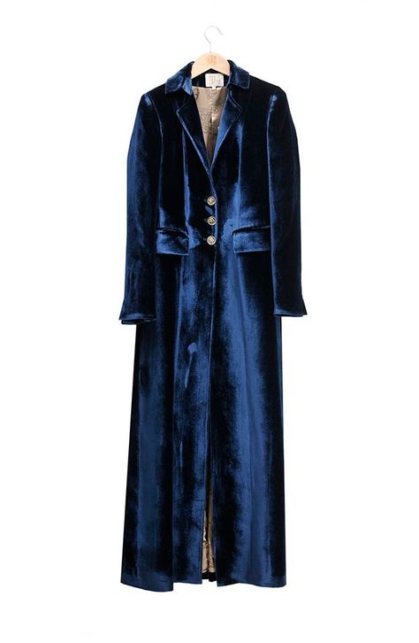 Royal Blue Coat, Postpartum Fashion, Abaya Designs Latest, Elegant Style Women, Velvet Dress Long, Velvet Dress Designs, Color Combinations For Clothes, Coat Trends, Velvet Coat