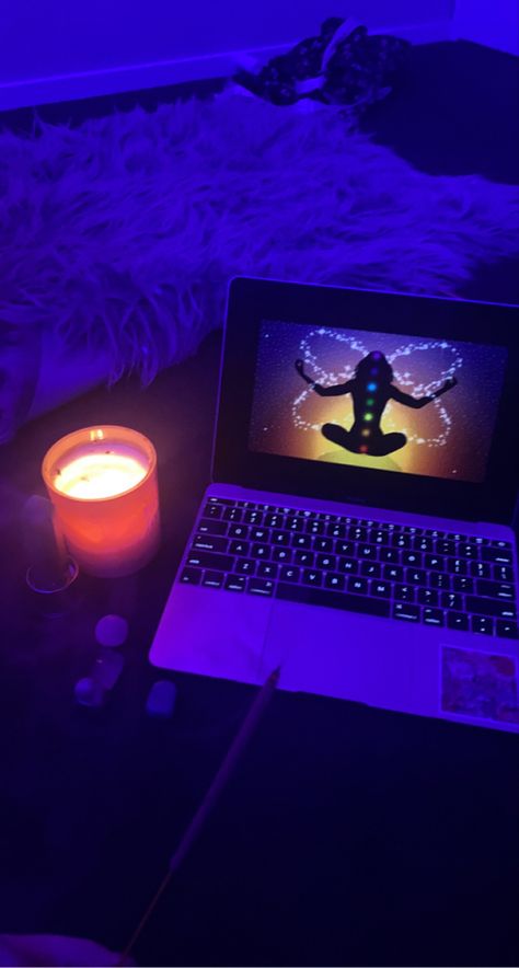 Meditation At Night Aesthetic, Meditation With Candles, Night Meditation Aesthetic, Mediation Astethic, Meditating Aesthetic, Espiritual Aesthetic, Meditate Aesthetic, Candles Night, Night Meditation