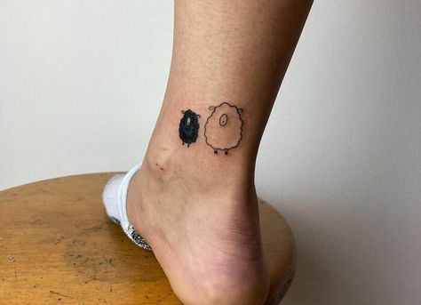 Ankle Sheep Tattoo Sheep Tattoo Minimalist, Tiny Sheep Tattoo, Cute Sheep Tattoo, Black Sheep Tattoo Ideas, Black And White Tattoo Ideas, Tattoo Sheep, Simplistic Tattoo Ideas, Snorlax Tattoo, Calvin And Hobbes Tattoo