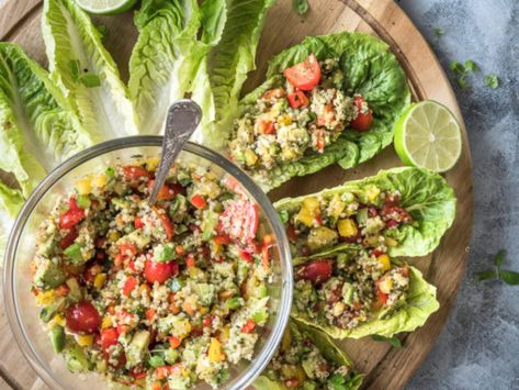 Quinoa Avocado Lettuce Wraps [Vegan, Gluten-Free] - One Green Planet Recipes With Quinoa, Avocado Lettuce Wraps, Quinoa Wraps, Dinner Avocado, Pancakes Oatmeal, Quinoa Wrap, Wraps Vegan, Salat Wraps, Wraps Easy