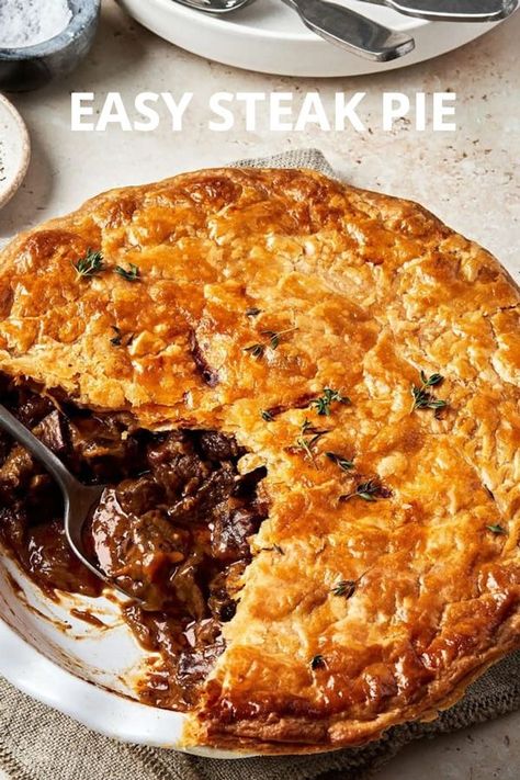 Mushroom Pie Recipe, Steak Pie Recipe, Steak And Mushroom Pie, Ale Pie, Steak Pie, Steak And Ale, Beef Pies, Mushroom Pie, Easy Steak