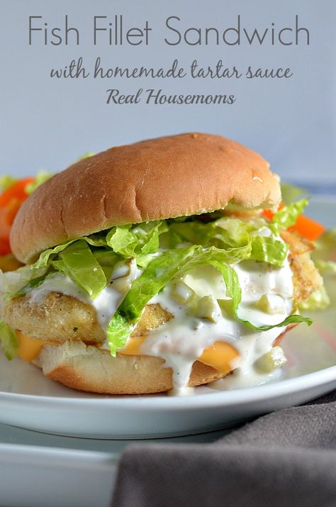 Fish Fillet Sandwich, Homemade Tartar Sauce, Lent Recipes, Fish Sandwich, Copycat Restaurant Recipes, Tartar Sauce, Burgers Sandwiches, Dinner Meals, Fish Fillet