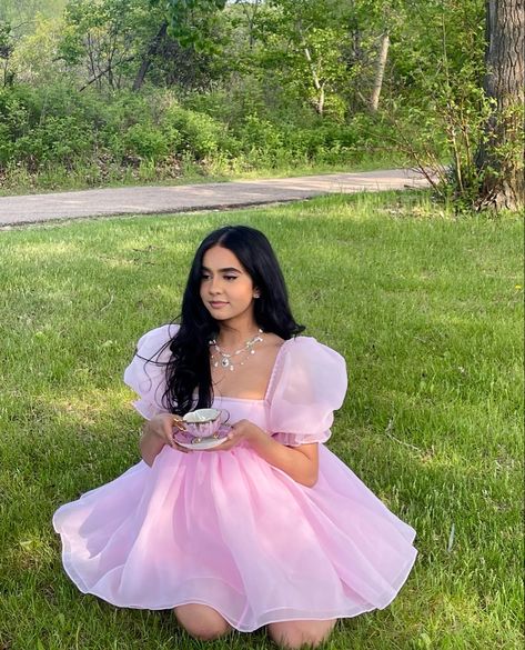 18th Birthday Dress Ideas Short, Tea Party Birthday Dress, Pastel Tea Party Outfit, Short Pink Dress Aesthetic, Dresses Bday, Afternoon Party Outfit, Princess Dress Aesthetic, Pink Organza Dress, 18th Birthday Dress